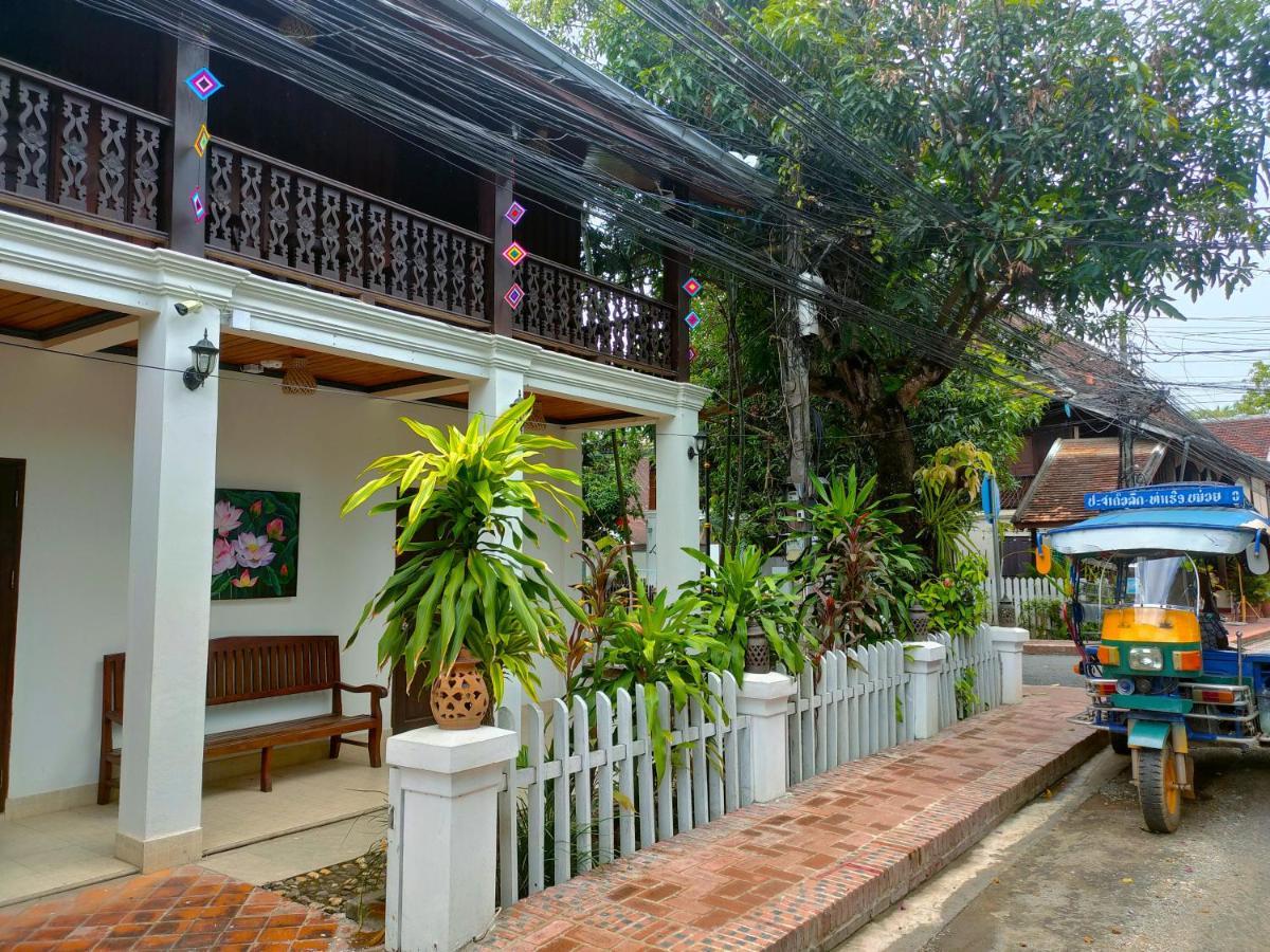 לואנג פרבאנג Lotus Corner - Heritage B&B מראה חיצוני תמונה