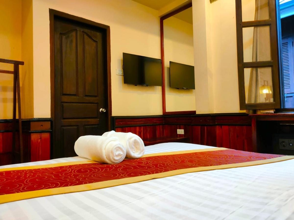 לואנג פרבאנג Lotus Corner - Heritage B&B מראה חיצוני תמונה